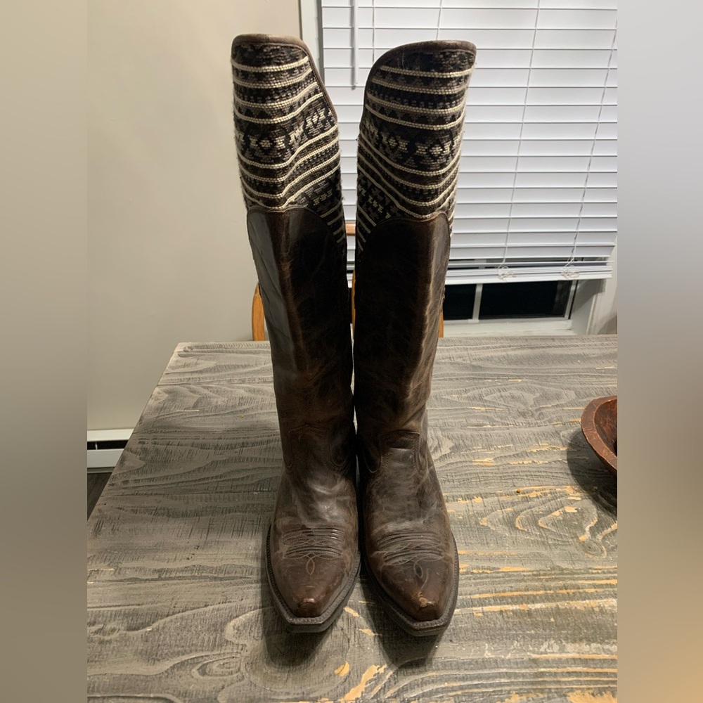 Ariat Women’s Caldera Boots 9.5